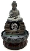 Fontaine d'Intérieur Bouddha Salueur Assis en Résine – 28 cm